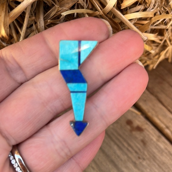 Vintage Turquoise and Lapis inlaid Navajo Broken Arrow Earrings - Picture 10 of 16